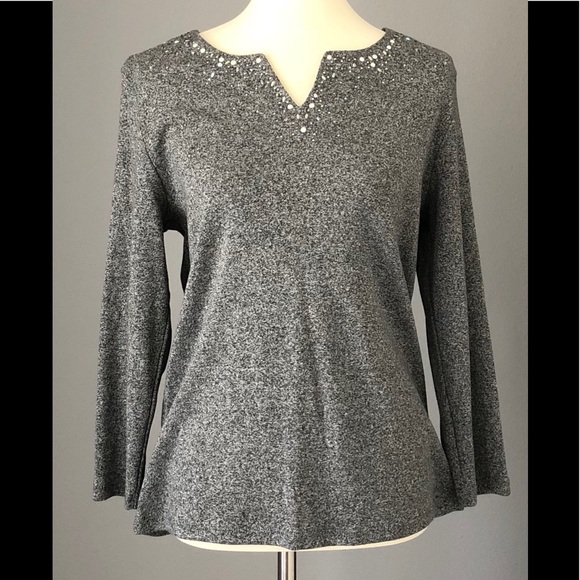 Light Greg Sweater with Sequin Design - Picture 8 of 8